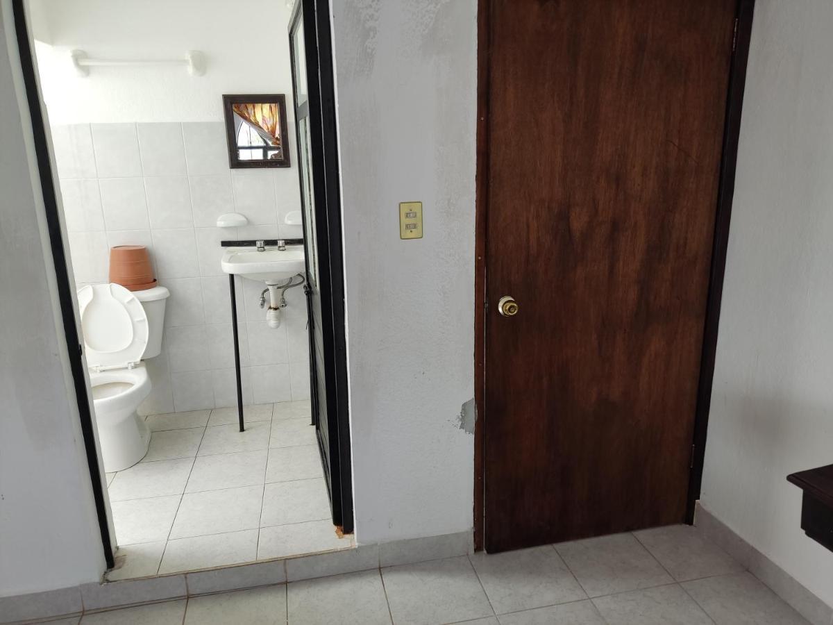Hotel Tivoli San Cristóbal de Las Casas Eksteriør billede